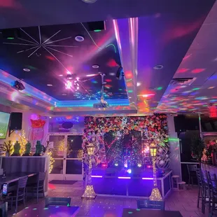 Karaoke by night
