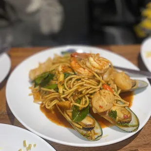 Spaghetti Tom Yum Talay