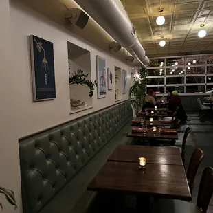 sushi and sashimi, interior
