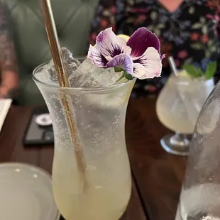Elderflower lemonade