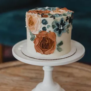 floral buttercream cake
