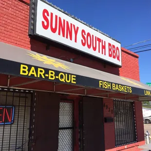 outside view of restaurant