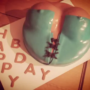 Bustier cake