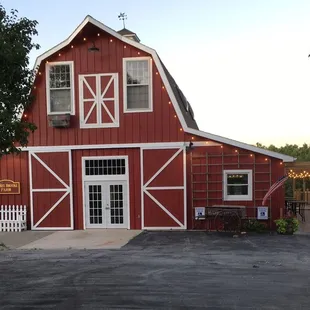 Beautiful country elegant barn!