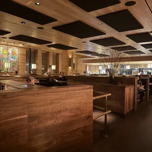 sushi and sashimi, interior