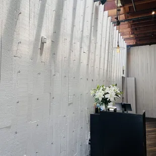 Entrance by the kitchen