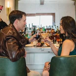 Laurel Bar with handcrafted cocktails, beer, and wine