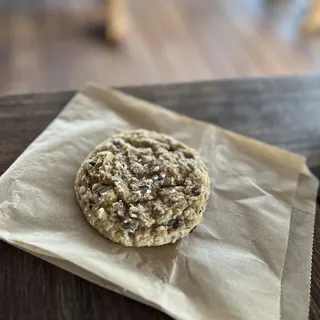 Chocolate Chip Hazelnut Cookie