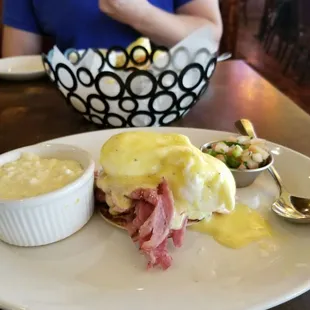 Eggs Benedict