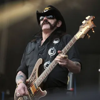Lee R.