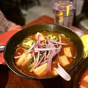 Asam Laksa (as-it) noodle soup