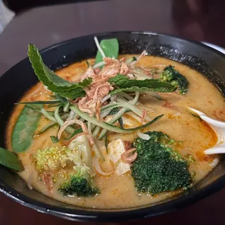 Curry Laksa Soup Lunch Special Combo