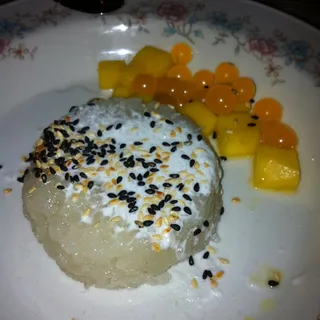 Mango with Sweet Sticky Rice