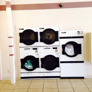 $0.25 for 6 minutes on dryers. $0.50 for 9 minutes on large capacity dryer. There is only one $0.50 dryer and is not worth it.