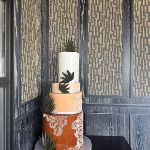 Desert Bloom Elegance Wedding Cake