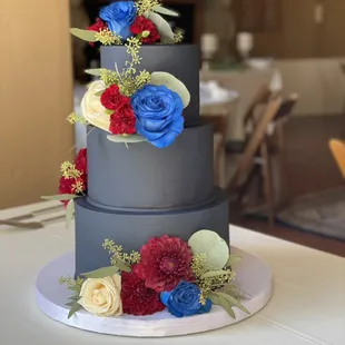Floral butter cream cake at Berkeley City Club Hotel