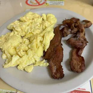 Pan San - 1 Pancake (bacon and eggs)