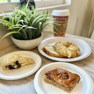 Lavita Bakery and Gelato 