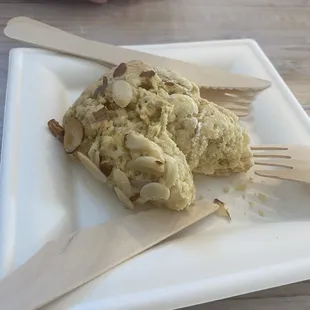 dessert, food
