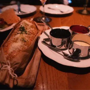 Semolina Garlic Bread