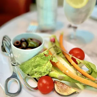 Complimentary crudite
