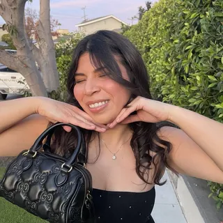 Thalia B.
