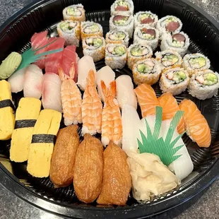 Delicious sushi platter!