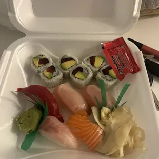 Tuna Avocado Roll