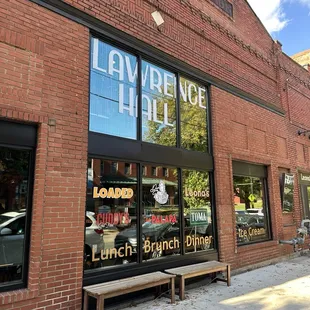 The front of the restaurant.