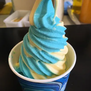 Vanilla and pineapple swirl