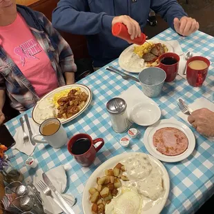 Great diner breakfasts.