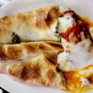 Decent pepperoni roll with mushrooms... but why so much damn cheese??