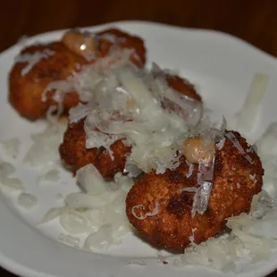 chicken wings and fried chicken, poultry, food, bbq wings, fried chicken, chicken wings, fried chicken wings, bbq chicken, chicken