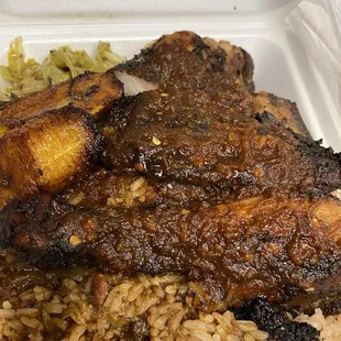 Laylah&apos;s Jerk and Curry Chicken Combo