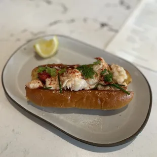 Lobster roll