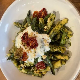 Pesto pasta
