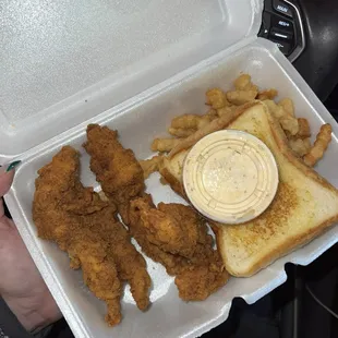 food, chicken wings and fried chicken