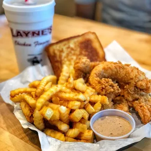 5 finger original meal (5 chicken fingers) (IG: Featuredbites)