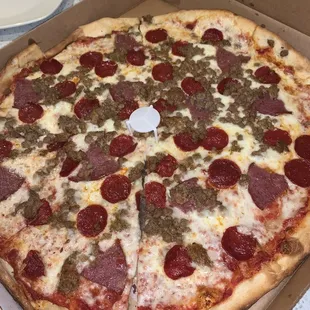 Meat Stuffed Pizza (Large 18&quot;)