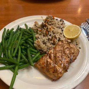 food, grilled seafood, fish, seafood, grilled fish