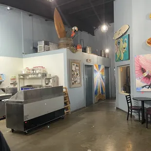 Lazy Beach Brewing decor