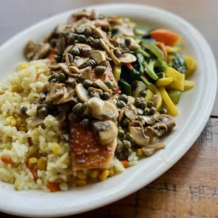 Salmon piccata
