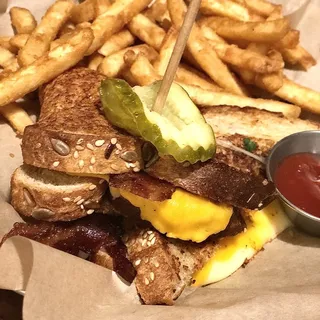 Grilled 5 Cheese Sandwich