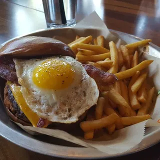 Breakfast Burger*