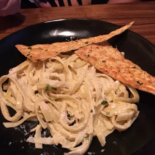 Fettuccine Alfredo