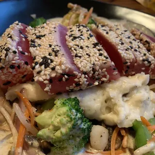 Seared Ahi Tuna Salad*