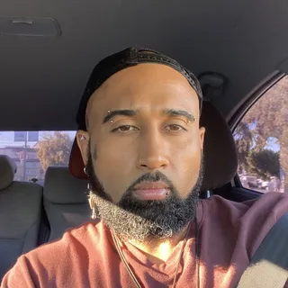B L.