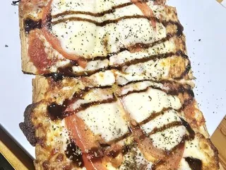 Apollo's Bistro