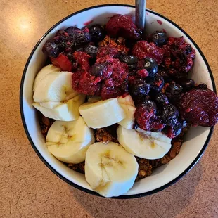 Granola with berries and banana