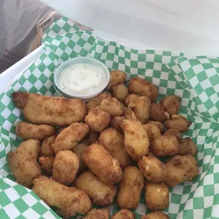 a basket of fried tater tots